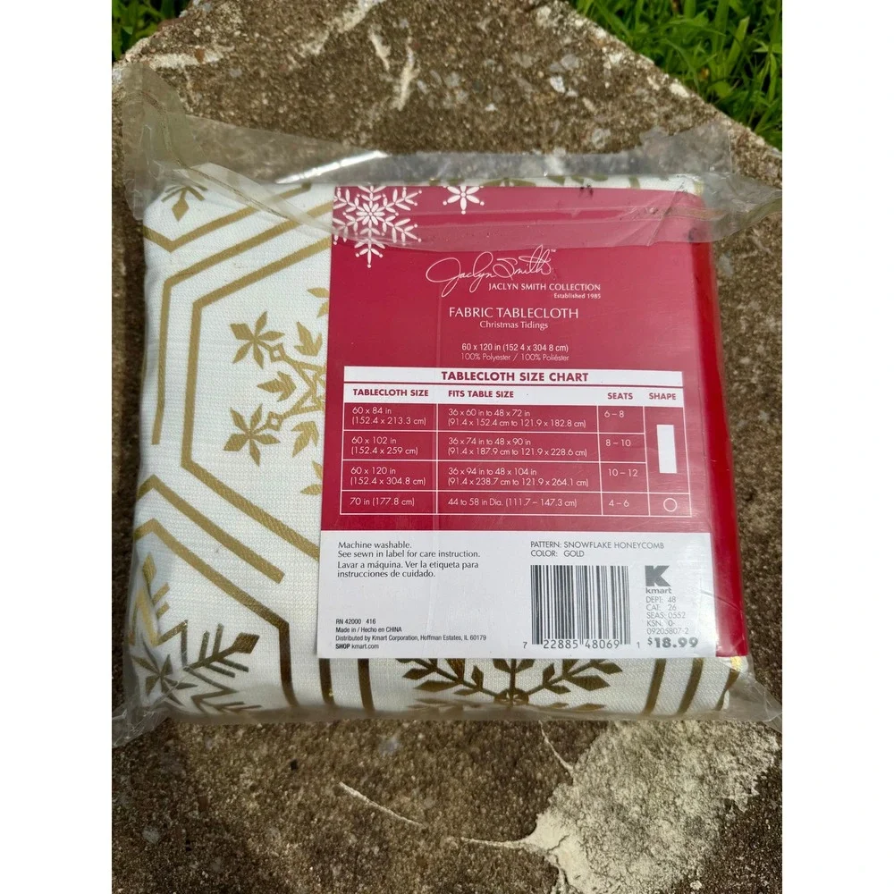 Vintage Jaclyn Smith Christmas Snowflake Gold White Tablecloth 60x120 Rectangle